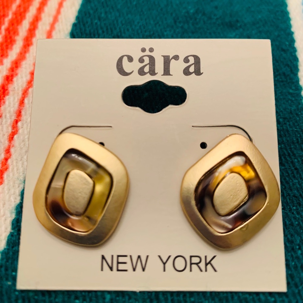 Women’s Stud Earrings